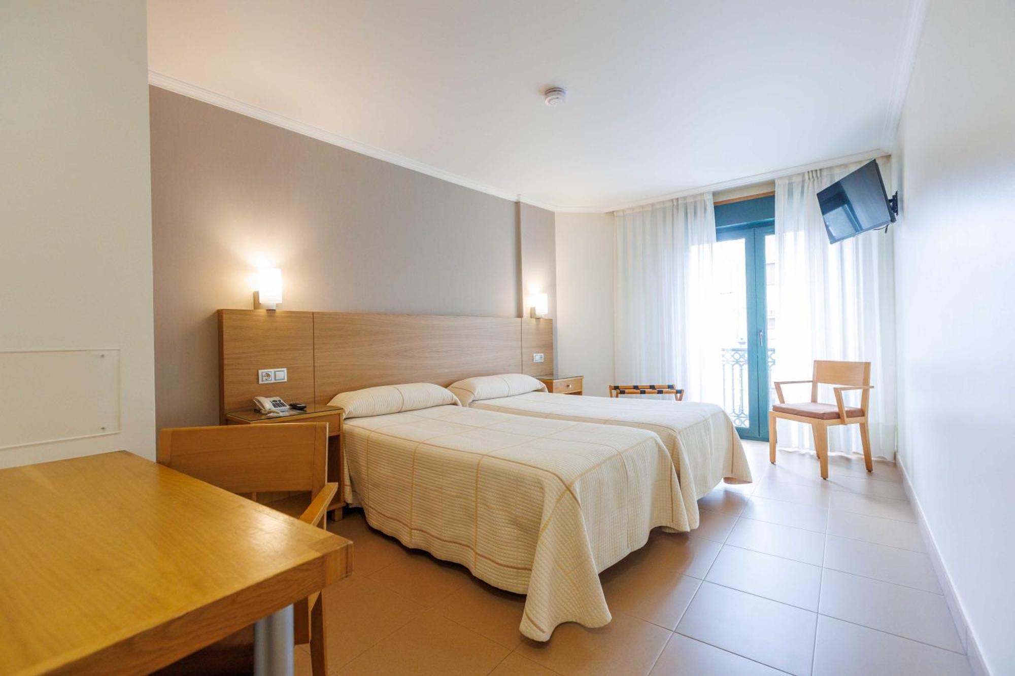 Hotel O Cruceiro Caldas De Reis Εξωτερικό φωτογραφία