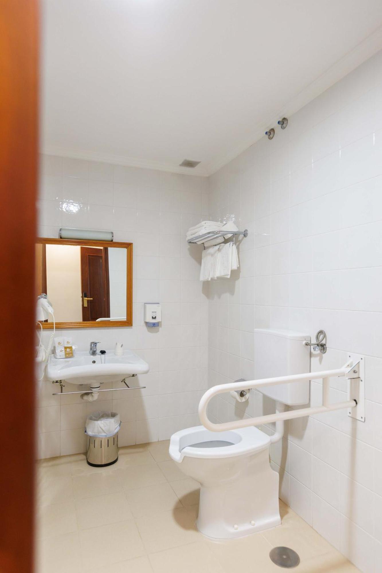 Hotel O Cruceiro Caldas De Reis Εξωτερικό φωτογραφία