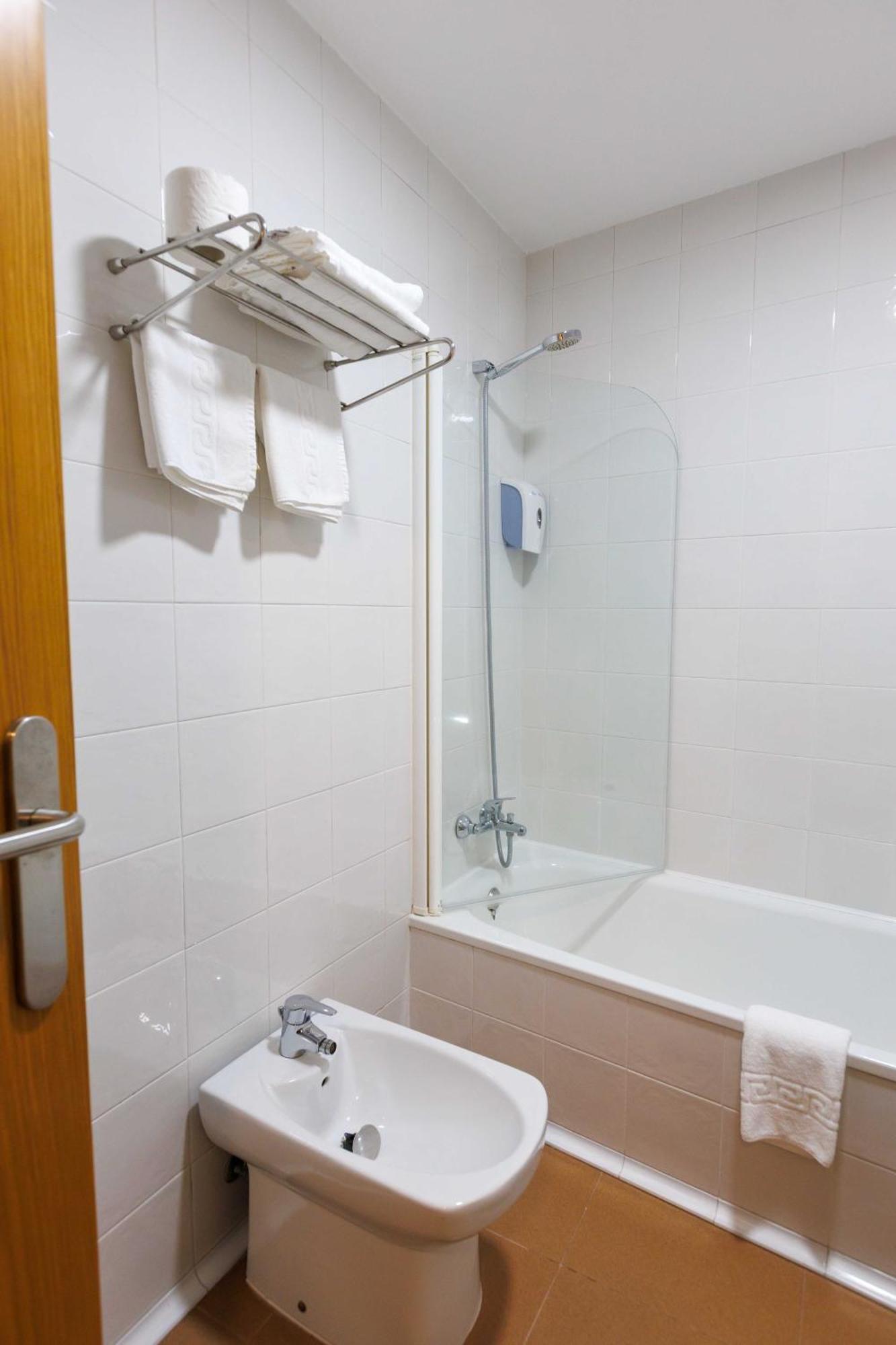 Hotel O Cruceiro Caldas De Reis Εξωτερικό φωτογραφία